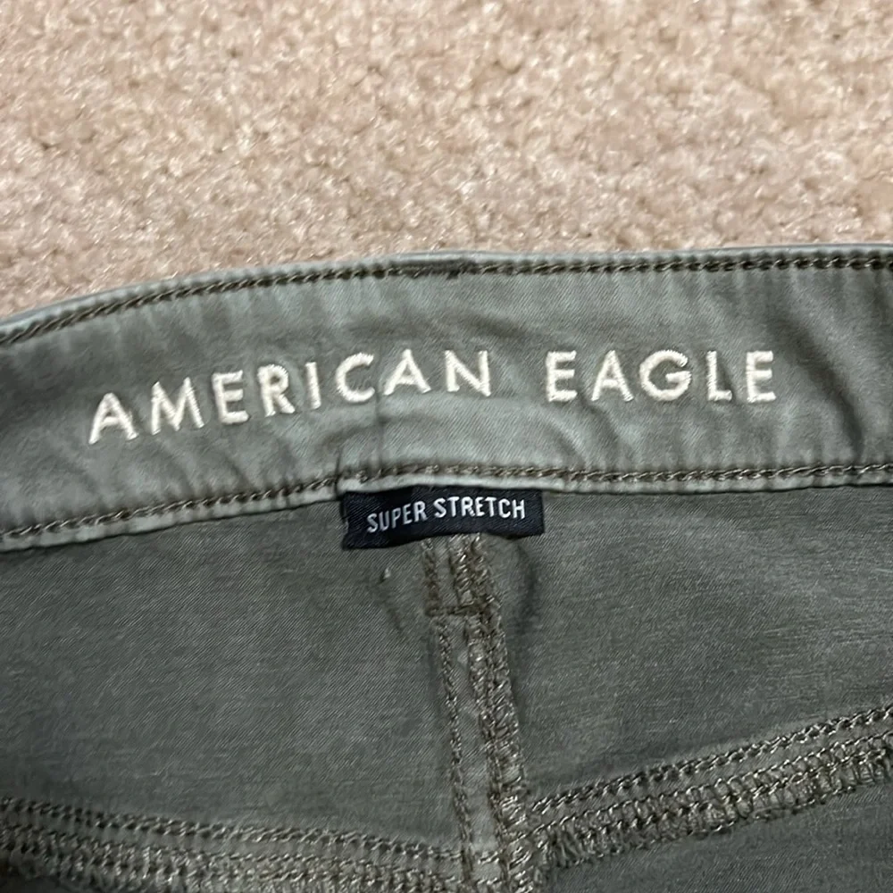 AMERICAN EAGLE GREEN STRETCH SKIRT SZ 6